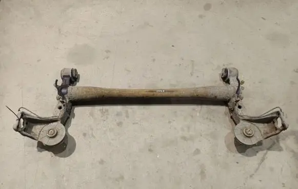 Opel Astra H Rear subframe 