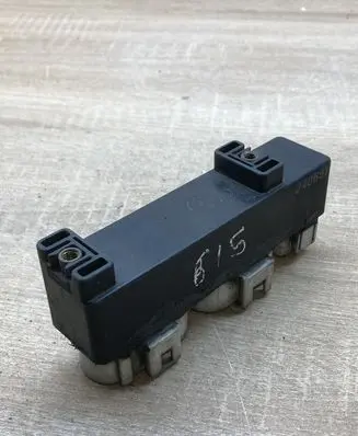 Volkswagen Sharan Coolant fan relay 701919506A