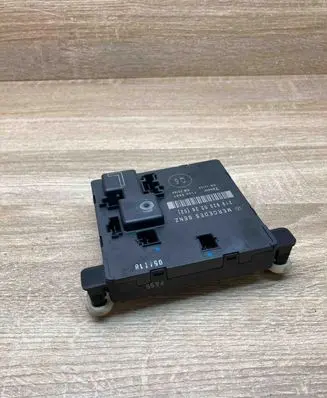 Mercedes-Benz CLS C219 Door control unit/module 2198200226