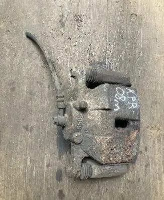 Nissan Qashqai Front brake caliper