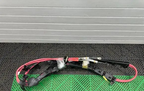 BMW 5 G30 G31 G38 Positive cable (battery) 6807322 65663708