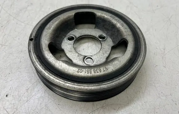 Peugeot 308 Crankshaft pulley 763855102