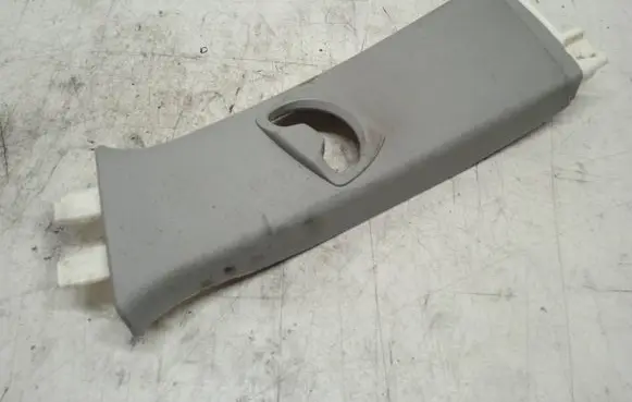 BMW 3 E90 E91 (B) pillar trim (top) 52107010