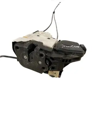 KIA Sportage Front door lock 1157400100
