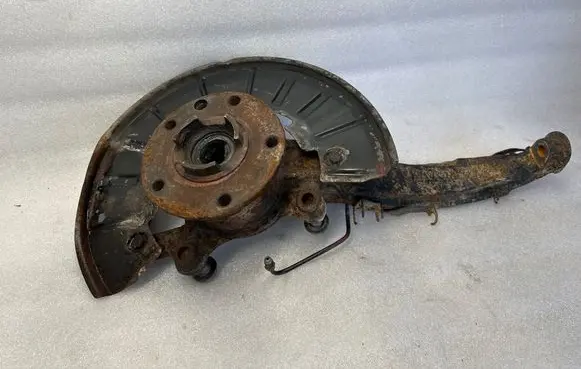 Audi Q7 4L Front wheel hub spindle knuckle 7l0407258a