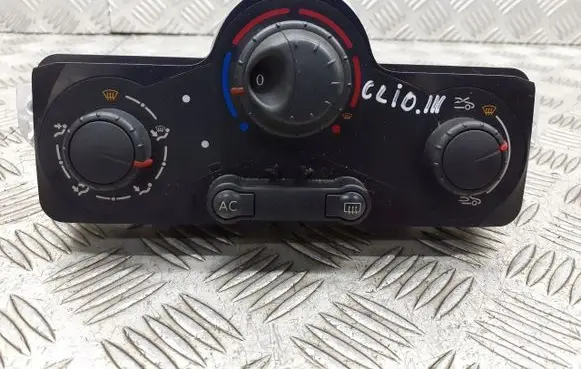 Renault Clio III Interior fan control switch 030967W