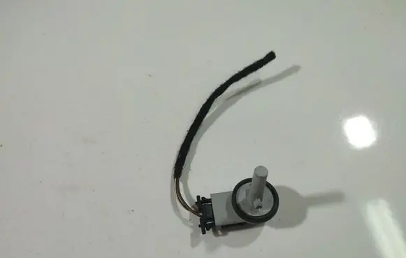 Volkswagen Transporter - Caravelle T5 Interior temperature sensor 110907543A