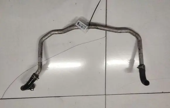 Toyota Previa (XR30, XR40) II Engine coolant pipe/hose 