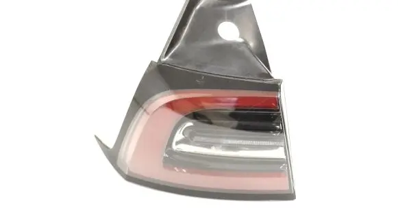 Tesla Model 3 Rear/tail lights