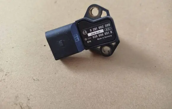 Skoda Roomster (5J) Air pressure sensor 0281002399 038906051B