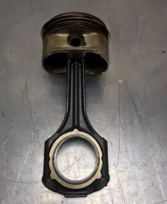 Mercedes-Benz S W220 Piston with connecting rod 097026