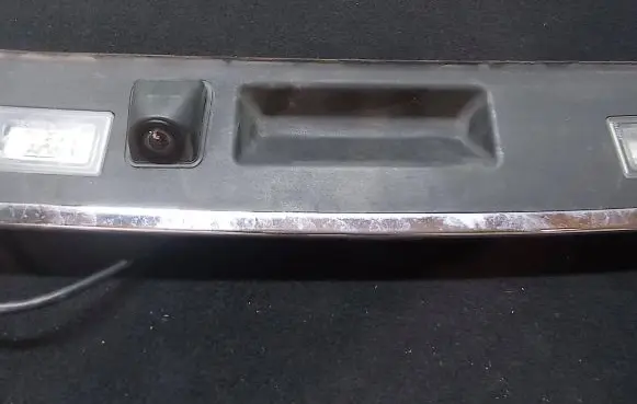 BMW 7 F01 F02 F03 F04 Tailgate handle with camera 7200035