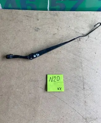 Nissan Note (E11) Front wiper blade arm 80008647