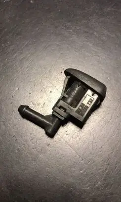 BMW 3 E46 Windshield washer spray nozzle 7056732