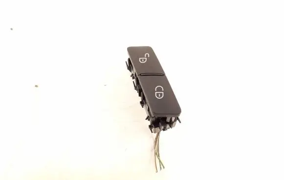 Mercedes-Benz E W212 Central locking switch button 2049058402 A2049058402