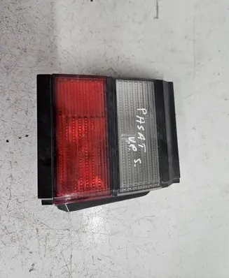 Volkswagen PASSAT B3 Tailgate rear/tail lights 357945107