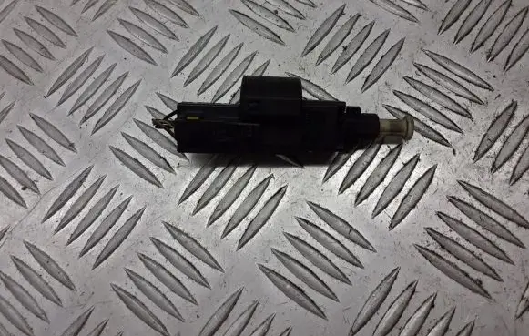 Opel Astra G Brake pedal sensor switch 09175185