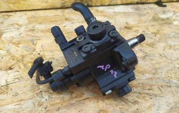 Opel Zafira B Fuel injection high pressure pump QQQQQQQQQQQ