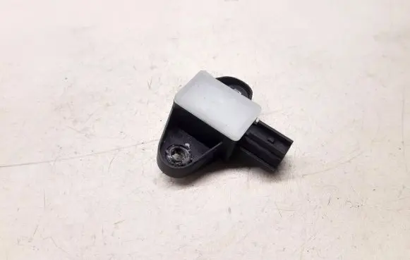 Volkswagen Tiguan Airbag deployment crash/impact sensor 12110303 08011015KT