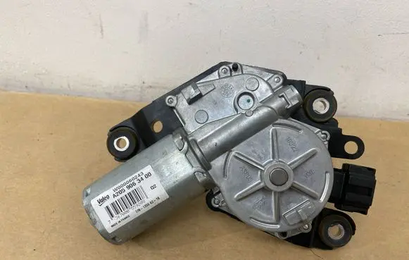 Mercedes-Benz C W205 Rear window wiper motor A2059063400