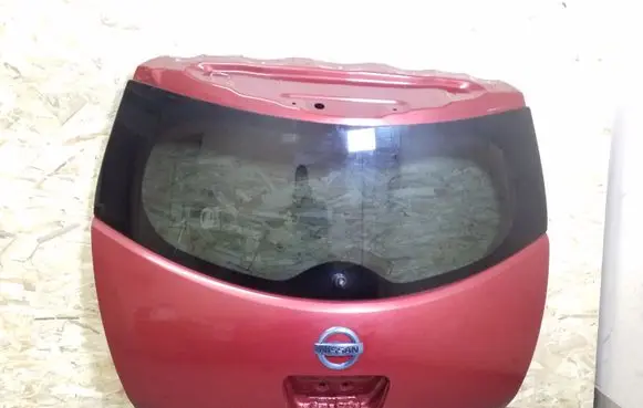 Nissan Leaf I (ZE0) Tailgate/trunk/boot lid