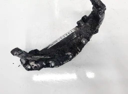 Volkswagen PASSAT B5 Engine mounting bracket 050199307
