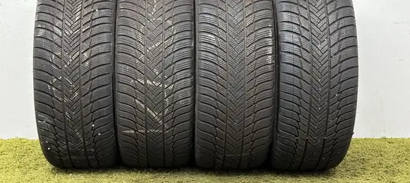 Mercedes-Benz E W213 R20 winter tire 