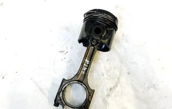 Volvo S60 Piston with connecting rod