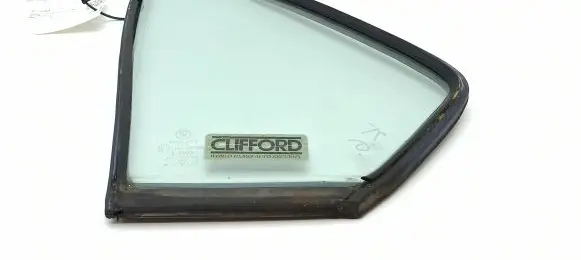 BMW 7 E23 Rear vent window glass 19177970 E00066 43R001025