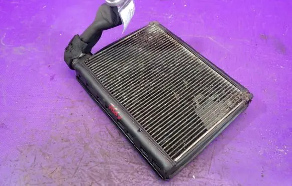 Air conditioning (A/C) radiator (interior)