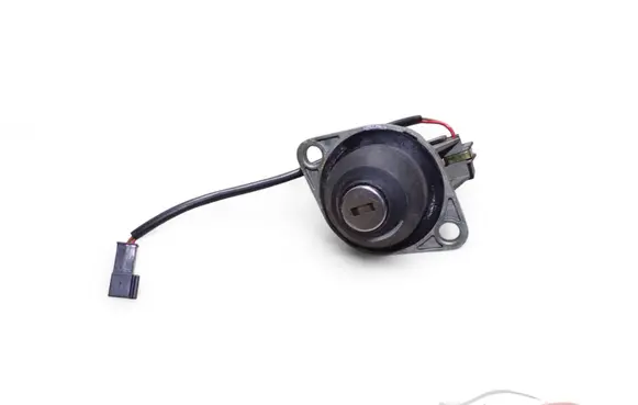 BMW 5 E39 Tailgate exterior lock 6905977