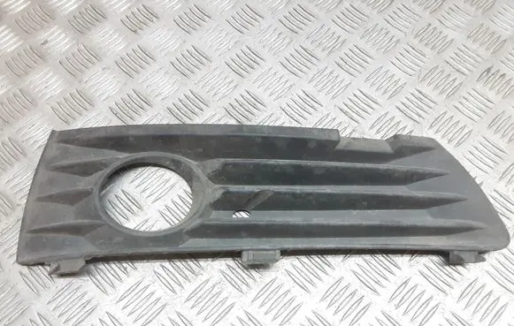 Opel Zafira B Front fog light trim/grill 13124990