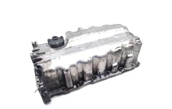 Volkswagen Tiguan Oil sump 04L103603C