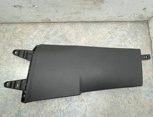 (B) pillar trim (bottom)