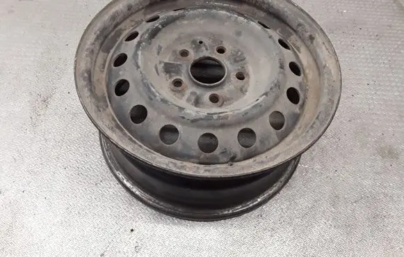 Toyota Auris 150 R15 steel rim 