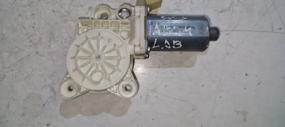 Mercedes-Benz CLS C219 Front door window regulator motor A2198200642