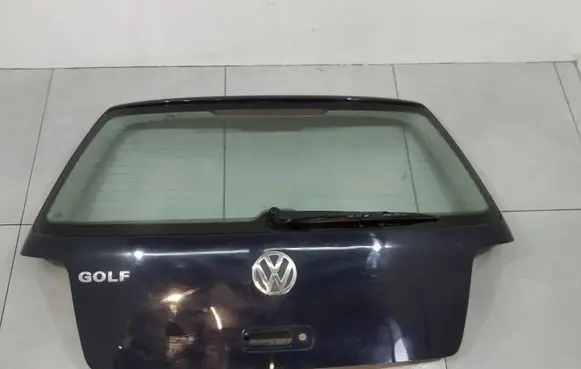 Volkswagen Golf IV Tailgate/trunk/boot lid 
