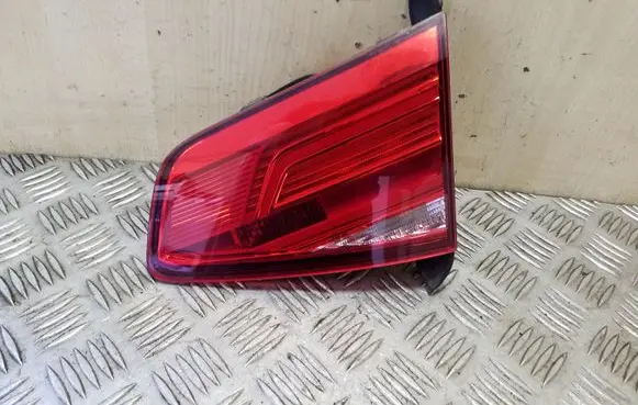 Volkswagen PASSAT B8 Tailgate rear/tail lights 3G9945094D