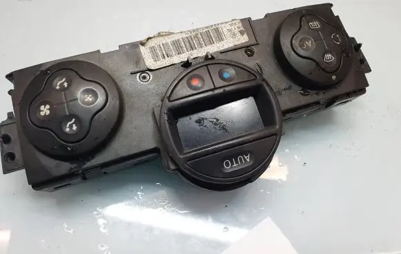 Renault Megane II Climate control unit