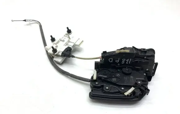 BMW 7 G11 G12 Front door soft close latching motor 2581894 18283810