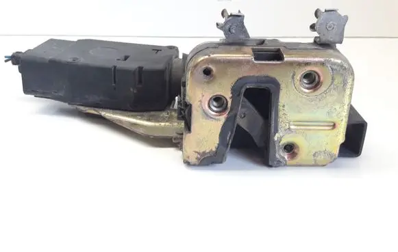 Volvo S40, V40 Front door lock