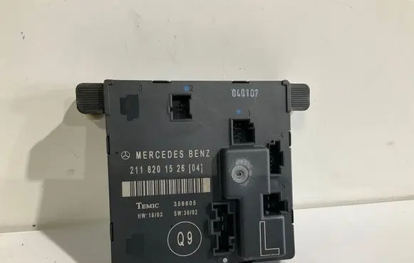 Mercedes-Benz E W211 Door control unit/module 2118201526 356805 040365