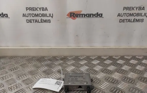 Mercedes-Benz S W221 Antenna control unit 2118200885