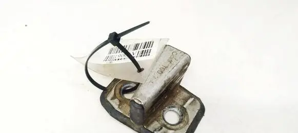 Audi 100 S4 C4 Front door lock loop/hook striker 