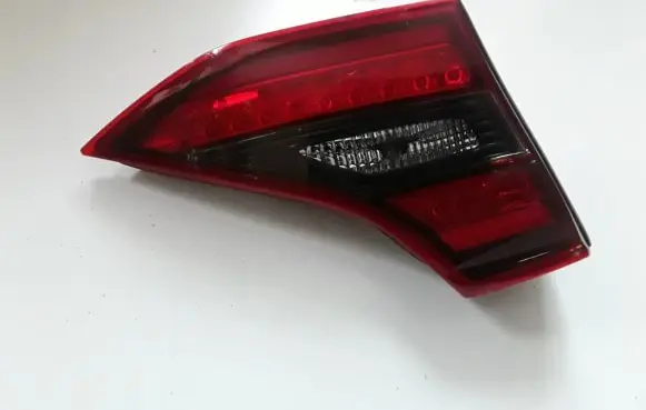 Hyundai Ioniq Tailgate rear/tail lights 90403G7
