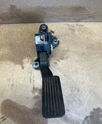 KIA Niro Accelerator throttle pedal 32728AT900