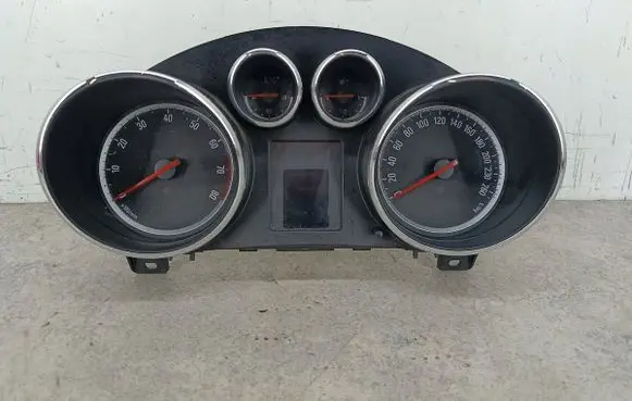 Opel Astra J Speedometer (instrument cluster) 13433769