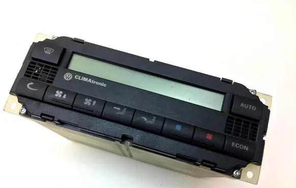 Volkswagen Golf IV Climate control unit 3B1907044A