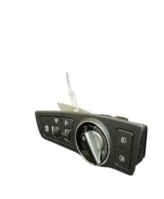 Hyundai i40 Light switch 933003Z970 39R1051000