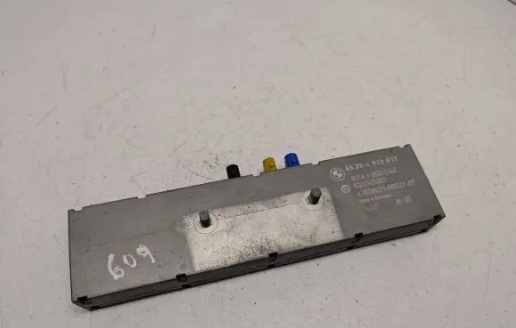 BMW Z4 E85 E86 Aerial antenna amplifier 65206912817 65258386180